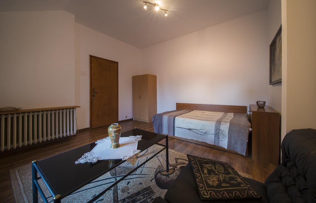Sunny Apartment София Екстериор снимка