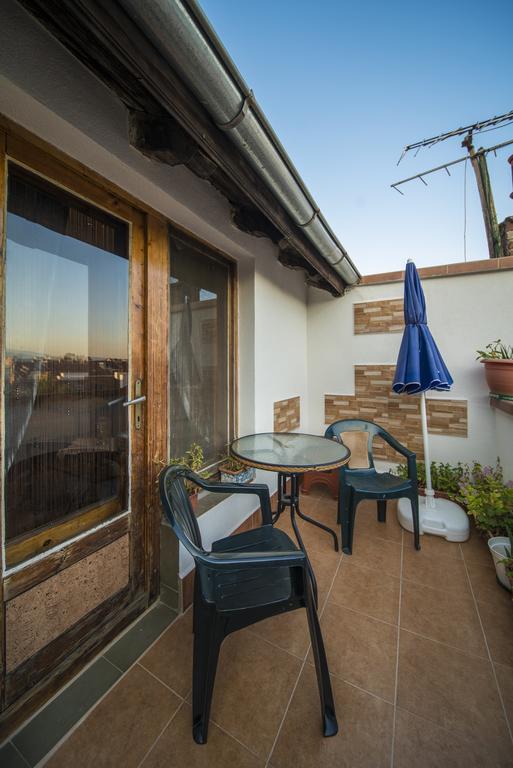 Sunny Apartment София Екстериор снимка