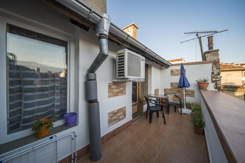 Sunny Apartment София Екстериор снимка