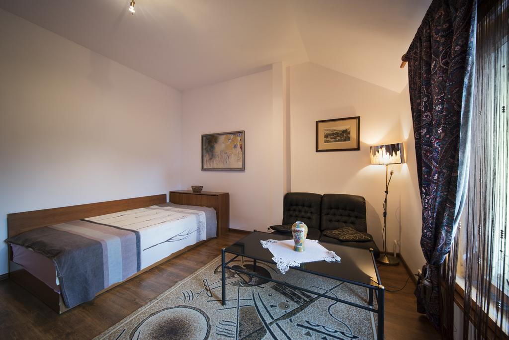 Sunny Apartment София Екстериор снимка